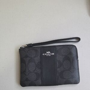 Coach Signature Black Wristlet